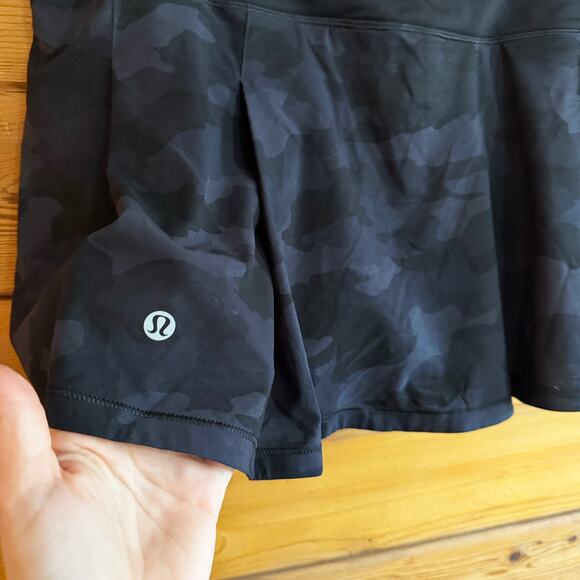 Lululemon Pace Rival Mid Rise Skirt Size 10 black Camo - Picture 3 of 5